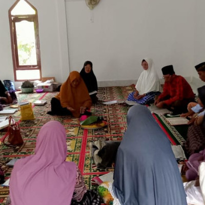 PAI KUA Kecamatan SAM Tadarus Al-Qur'an Bersama Anggota Majelis Taklim Nur Kaza