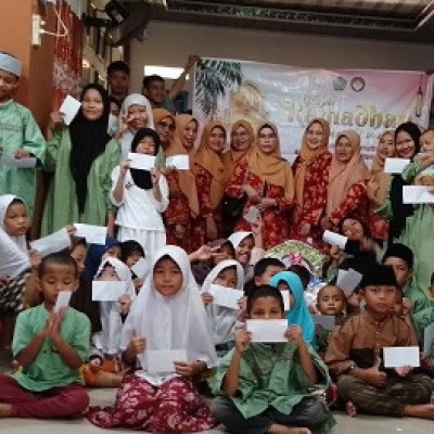 Kembali Di Gebyar Ramadhan, DWP Kanwil Kemenag Bengkulu Santuni Yatim Piatu