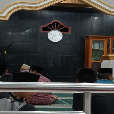 PAI KUA Seluma Utara Kultum di Masjid Al-Ikhlas