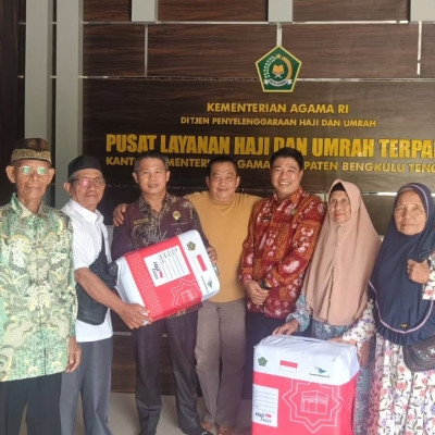 Jelang Keberangkatan, Kemenag Bengkulu Tengah Mulai Distribusikan Koper Jamah Haji
