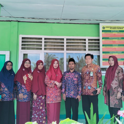 Jelang Implementasi Kurikulum Merdeka, MTsN 6 Mukomuko Sambut Kunjangan Tim Monev IKM Kanwil Kemenag  Provinsi Bengkulu