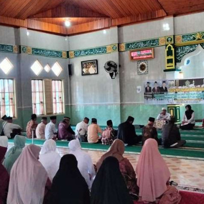 Dilibatkan Pada Pelaksanaan Bimsik Kecamatan , Penyuluh Agama KUA Selupu Rejang Siap Menyukseskan Manasik Haji Kecamatan