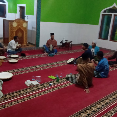Penyuluh Agama Islam Kecamatan Sukaraja sebagai  Pembina Hadroh