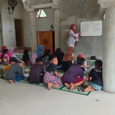 Rutinitas Penyuluh Agama Kecamatan Air Periukan Dalam Memberantas Buta Aksara Al Qur'an