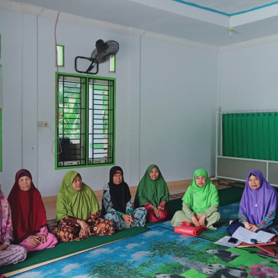 Pengajian Perdana Majlis Taklim Roudatul Jannah Desa Kayu Arang