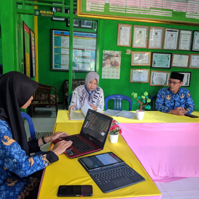 Min 2 Bengkulu Tengah Adakan Survey Penilaian Akurasi Data EMIS Madrasah 2024