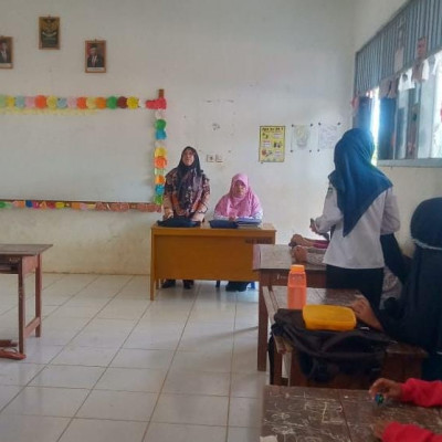 Hadiri Rapat dan Jalin Dakwah Lintas Sektoral, Penyuluh Agama KUA Seluma Datang ke SDN 61 Seluma