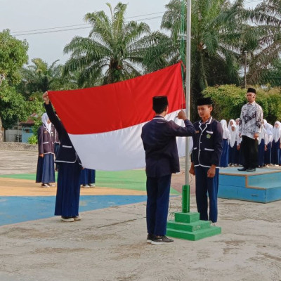 MTsN 6 Mukomuko Peringati Harkitnas Ke-116