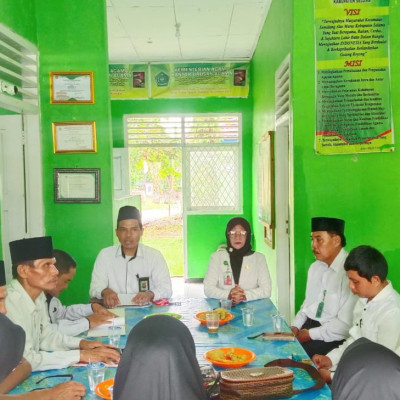 Kepala KUA Kecamatan Semidang Alas Maras Laksanakan Rakor Bersama Seluruh Pegawai Dan Staf