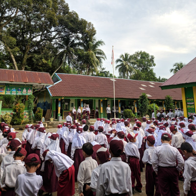 MIN 02 Bengkulu Tengah Gelar Upacara Bendera Dalam Rangka Peringati Hari Kebangkitan Nasional