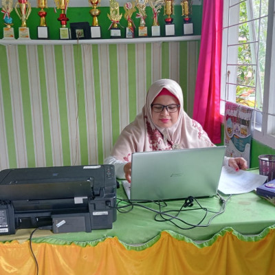 Demi Ketepatan Waktu Penyuluh Agama KUA Seluma Barat Siapkan Laporan Sejak Dini