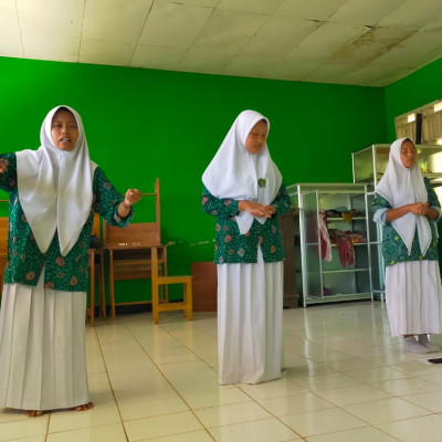 Penuh Semangat, Siswi MAN Seluma Persiapkan Diri Mengikuti Lomba Musabaqoh Fahmil Qur'an Pada MTQ Tingkat Provinsi Mewakili Kabupaten Seluma