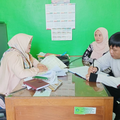 Kegiatan Rutin Kantor Urusan Agama Kecamatan  Semidang Alas Terima Berkas Nikah