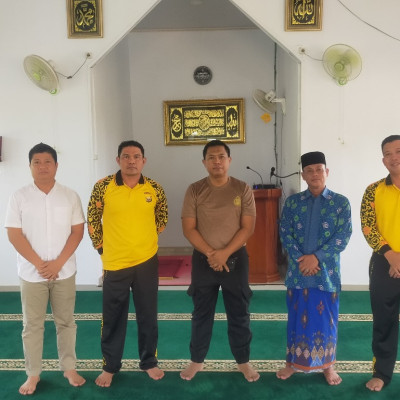 Penghulu KUA Kecamatan Merigi Sakti Gugah Kesadaran Umat dalam Perang Melawan Kemungkaran di Masjid Polres Bengkulu Tengah