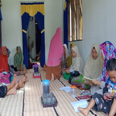 Kajian Hadis Tematik di Majelis Taklim Ath-Thohiriyyah ; Binaan Penyuluh Agama Islam KUA Kecamatan Air Periukan