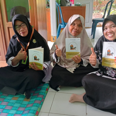 Penyuluh Agama Islam KUA Kecamatan Seluma Barat Tambah Wawasan, Dengan Banyak  Membaca Buku