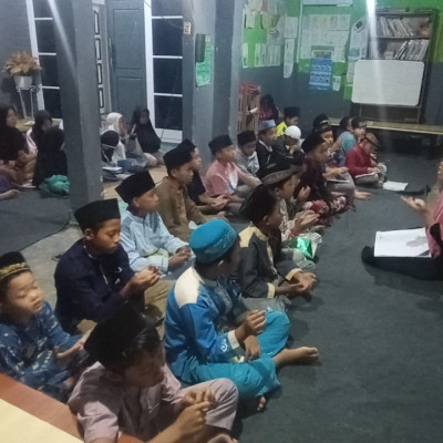 Tingkatkan Pemahaman & Kecintaan Anak terhadap Al-Qur'an , Penyuluh KUA Curup Selatan Bina TPQ Al-Qayyum