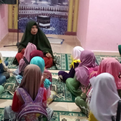 Bimbing TPQ Al Barakah, PAI KUA Curup Selatan Ajak Anak-Anak Hapalkan Surat Pendek dan Do'a Harian