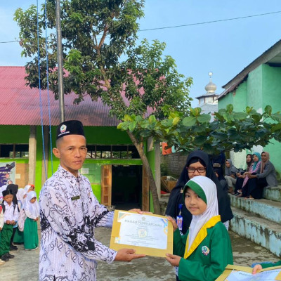 Apresiasi Prestasi Siswa, MIS Guppi 13 Tasik Malaya Berikan Reward.