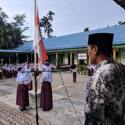 Pembukaan Masa Ta'aruf Siswa Madrasah (MATSAMA)  Di MIN 2 Bengkulu Tengah : Awal Generasi Berprestasi