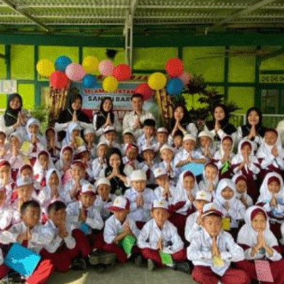 Hari Kedua Matsama, MIS Muhammadiyah 14 Talang Ulu Fokus Pada Perkenalan Lingkungan Madrasah