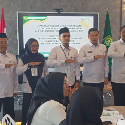 Guru MIN 2 Rejang Lebong Tingkatkan Kompetensi Multimedia Pembelajaran di Palembang