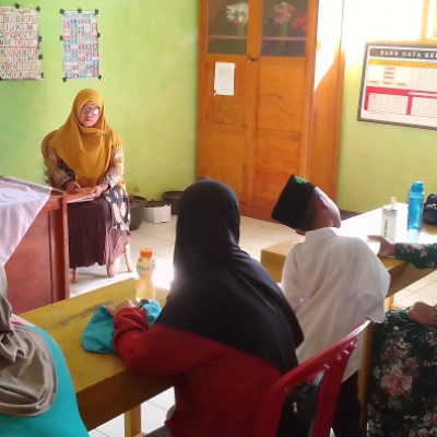 Rapat Bersama Orang Tua Siswa, Kepala MIN 3 Rejang Lebong " Madrasah dan Orang Tua adalah Dua Pilar Penting Dalam Pendidikan Anak"