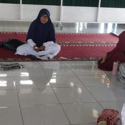 Penyuluh Agama Islam KUA Kecamatan Seluma Timur Sampaikan Ceramah Menarik Dalam Penyuluhan Agama dan Kajian Islam di Masjid Ashobirin Kelurahan Sembayat