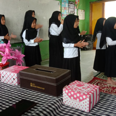 Tingkatkan Kecintaan Terhadap Ajaran Islam , Siswa MIS GUPPI 12 Lubuk Kembang Wajib Hapal Asmaul Husna