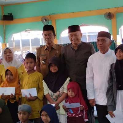 BKMT Kec. Pondok Kubang berikan santunan kepada anak yatim