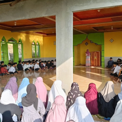 Jum'at Berkah : Program Andalan MTsN 2 Rejang Lebong