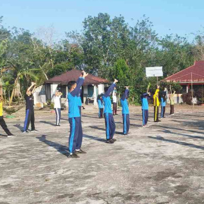 Tingkatkan Kebugaran dan Kesehatan Siswa , MA Baitul Makmur Rutin Senam Pagi