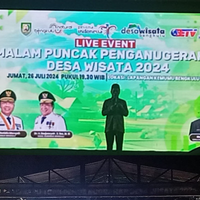 Kasi Bimas Isalam Kemenag BU Pimpin Doa Malam Puncak Anugerah Desa Wisata Tingkat Provinsi Bengkulu