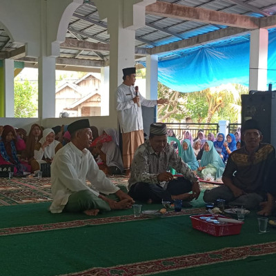 Penyuluh Agama Islam KUA Kecamatan Ilir Talo Isi Tausiyah BKMT Se- Kecamatan Ilir Talo