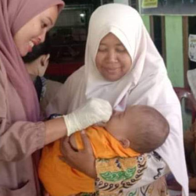 Kepala KUA Sindang Beliti Ilir Berperan Aktif dalam Pekan Imunisasi Nasional Polio