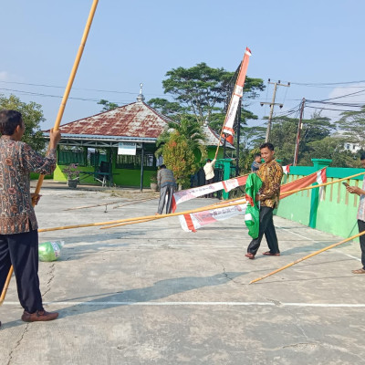 Ciptakan Suasana 17-an, Ka. Kan Kemenag Seluma Ingatkan 17-an Bukan Sekedar Simbol