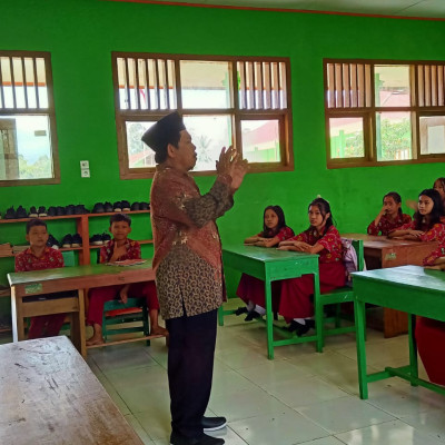 PAI Binduriang Ajak Siswa SDN 69 Rejang Lebong Untuk Disiplin Waktu Beribadah