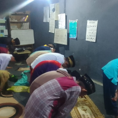 Latih Kedisiplinan dan Kepemimpinan Anak Didik , PAI Curup Selatan Tanamkan Kebiasaan Shalat Berjamaah