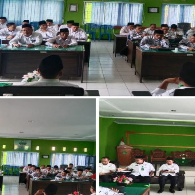 Kepala KUA Kecamatan Sukaraja Menghadiri Rakor Bulanan  Di Aula Kemenag Kabupaten Seluma