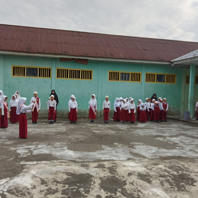 Pentingnya Disiplin: Pesan Inspiratif Kepala Madrasah Kepada Siswa MI 11 GUPPI