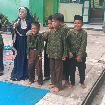 Tingkatkan Kepercayaan Diri Siswa , MIN 2 Rejang Lebong Gelar Kegiatan Bertajuk "Siswa Berani Tampil".