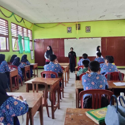 Sosialisasi Pencegahan Anemia Siswi Perempuan Di MTsN 2 Seluma