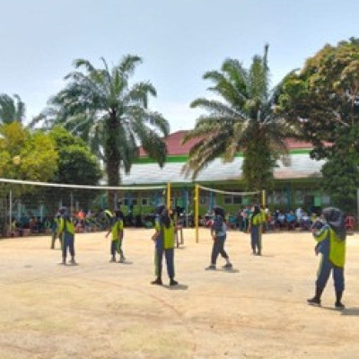 Meriahkan HUT RI yang Ke 79 MTsN 3 Seluma Gelar Bemacam Lombah Antar Kelas