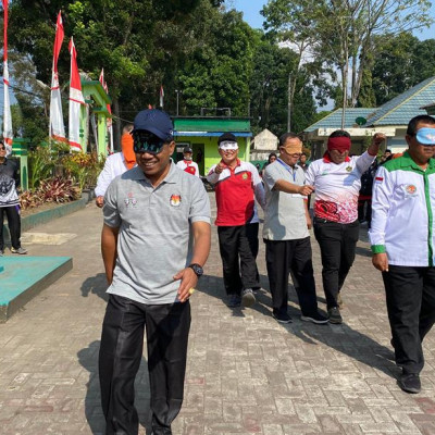 Unik dan Menarik: Kemenag Rejang Lebong Gelar Lomba Baris-Berbaris Tutup Mata