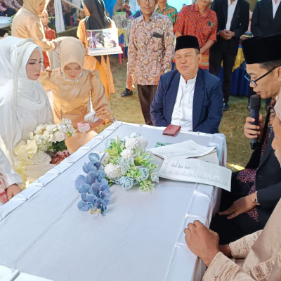 Pimpin Akad Nikah, Ka. KUA Kecamatan Air Periukan Sampaikan Khutbah Nikah Dengan Tema Kiat-Kiat Membina Keluarga yang Sakinah Mawaddah dan Warohma