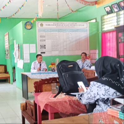 Rapat Persiapan 17 Agustus 2024 Di MIN 3 Bengkulu Tengah: Semangat Gotong Royong Dan Kebersamaan