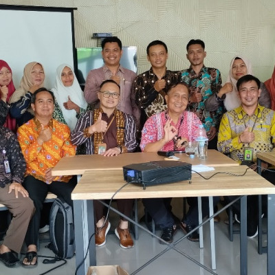 Penyuluh Agama Islam KUA Kecamatan Taba Penanjung Belajar Personal Branding Bersama IPARI