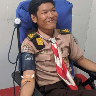 Berani Tunjukkan Bakti PRAMUKA,Siswa MAN Rejang Lebong Ikut Donor Darah Dalam Rangkaian Acara HUT PRAMUKA ke 63