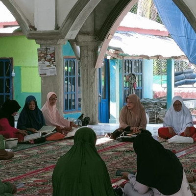 Aktif Bimluh, Penyuluh Agama Kecamatan Air Periukan Adakan Kegiatan Bimbingan Pemberantasan Buta Huruf Al-Qur'an