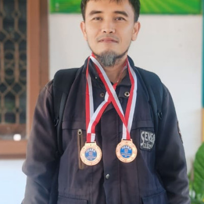 Kontribusi Dalam Kejuaraan Pingpong Lintas Agama, Wakil KUA Kecamatan Gading Cempaka Raih Juara III